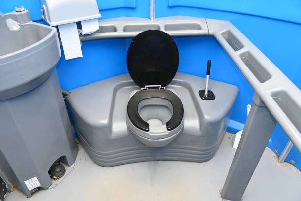 Best Luxury portable toilet rental  in Grottoes, VA