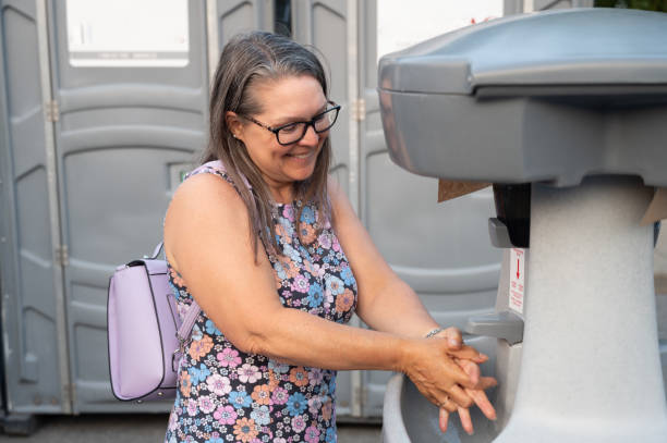Best Portable toilet rental cost  in Grottoes, VA